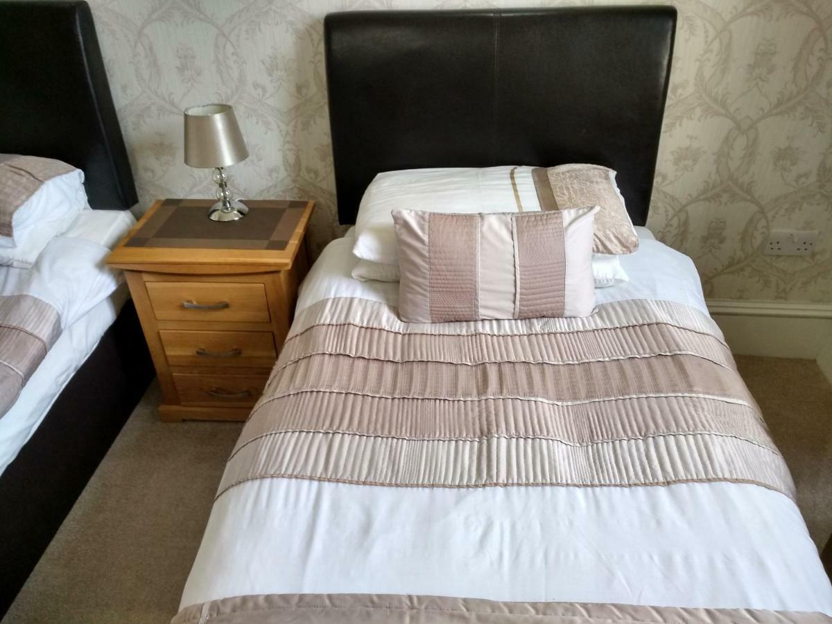 Marine House Hotel Dumfries Esterno foto